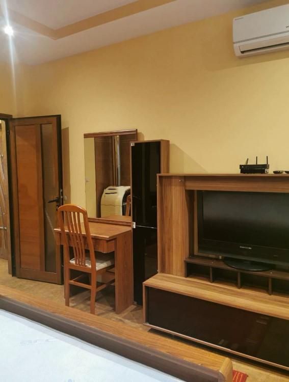 Дава се под наем Двустаен апартамент в София, Център - 45 кв.м за 500 € - Снимка #2