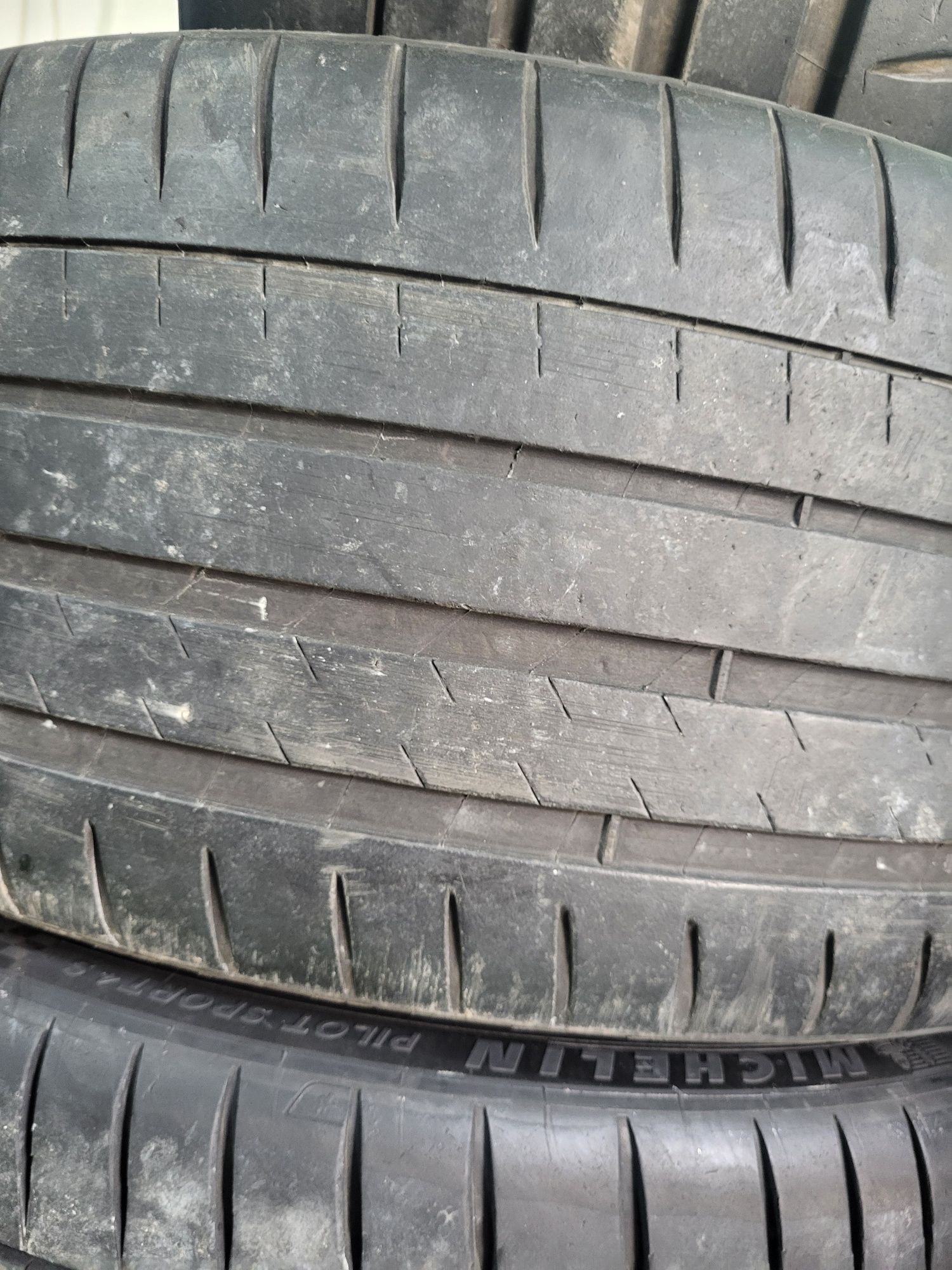 4 бр летни 265/30/21 Michelin