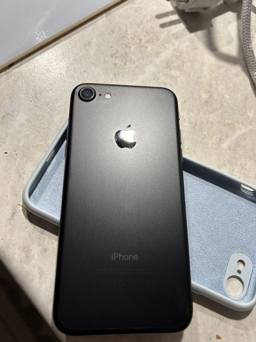 Iphone 7 128gb в отличном состоянии