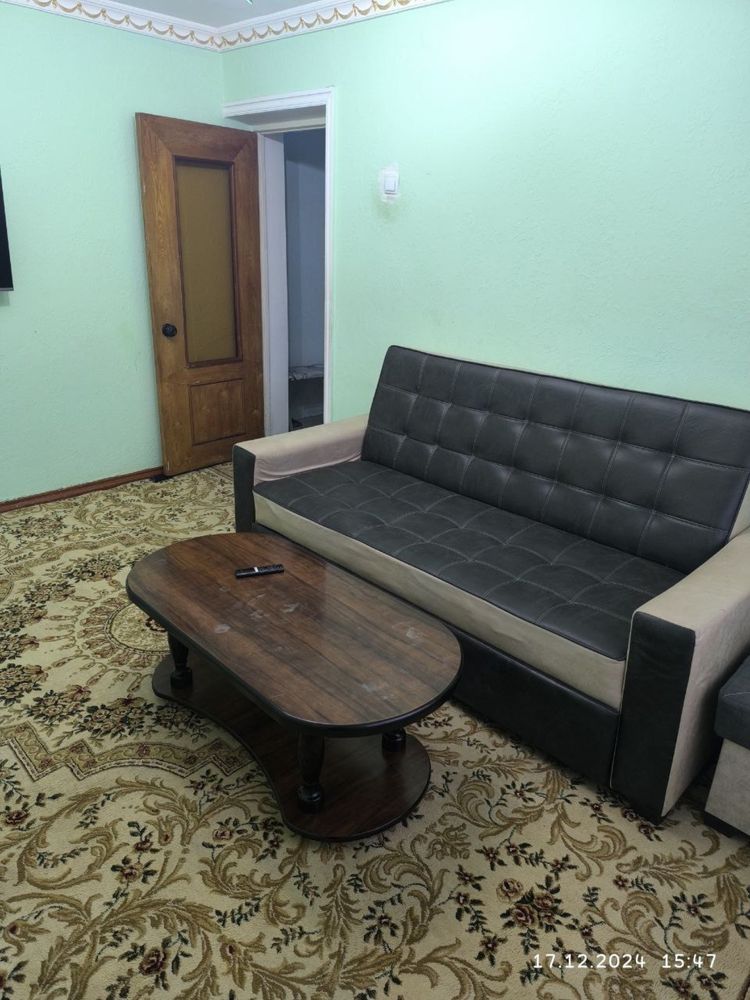 Срочна продаётся квартира чирчик нижний камсамолск 2/1/4/ кирпичь