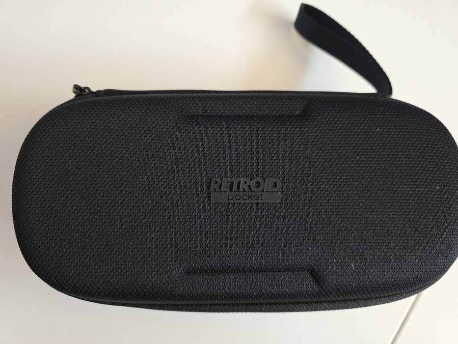 Carcasa de protectie Retroid Pocket 5 + Folie sticla originala