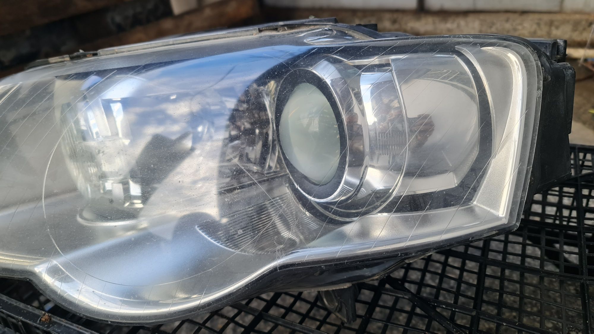 Фарове VW b6 bixenon valeo,крушки Osram xenarc d1s