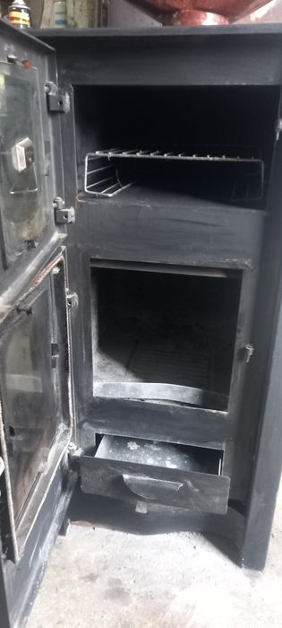 Камина с водна риза и фурна