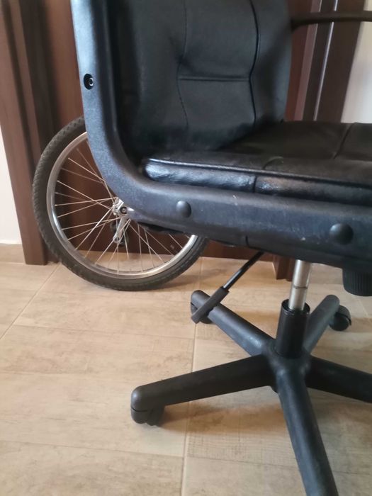 Офис стол употребяван