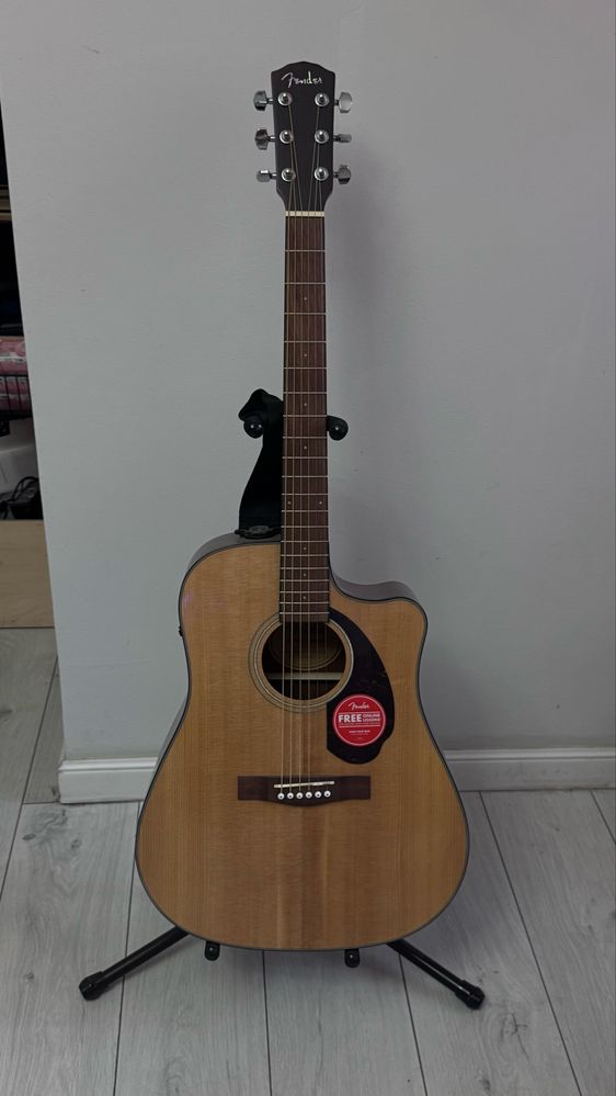 Гитара Fender обсолютно новая
