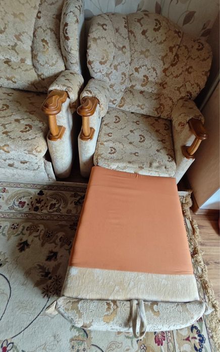 Диван угловой в идеальном состояние