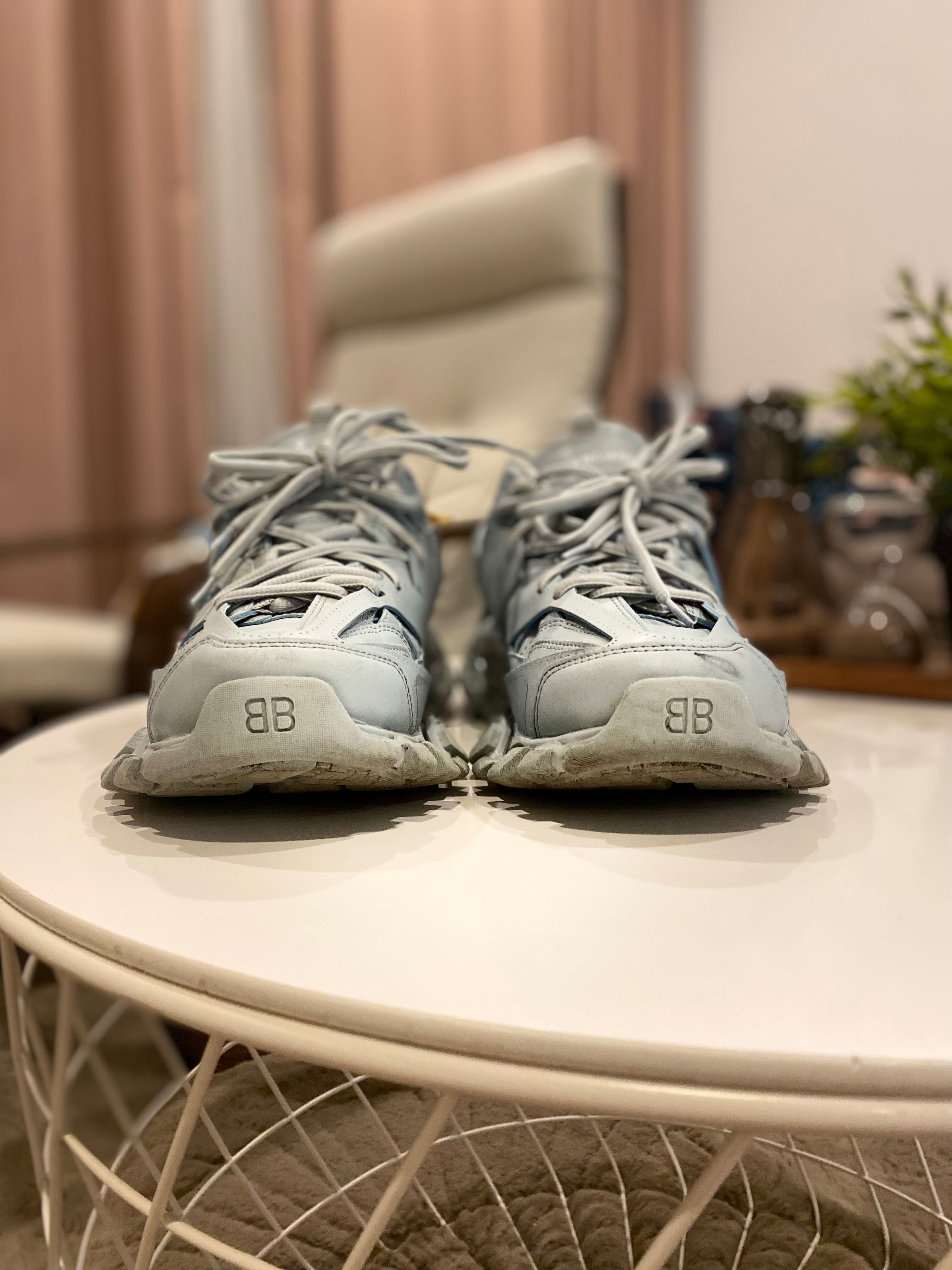 Balenciaga track