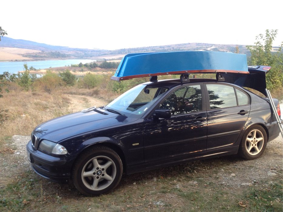 Продавам дървена лодка