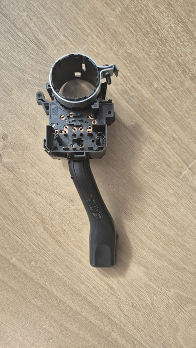 Лост за мигач за Пасат b5.5