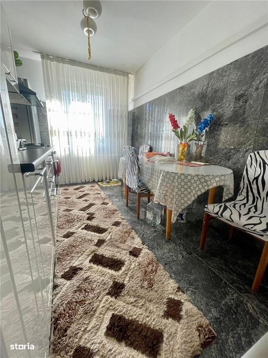 Apartament  3 camere renovat, la 20 km de Oradea