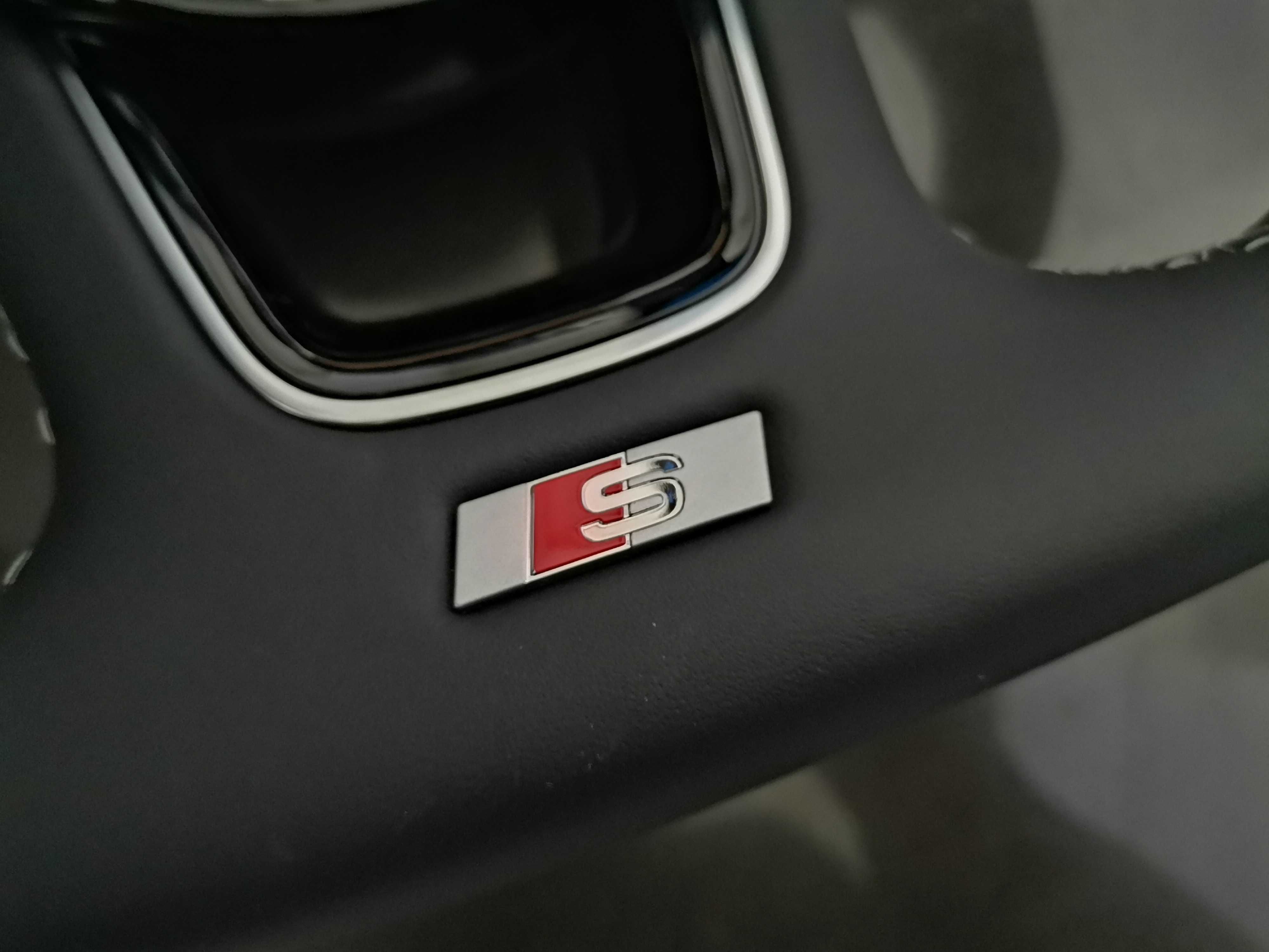 Нов S Line Спортен Волан Черна Кожа + Напа Audi A3 S3 8Y A1 Q3 S-Line