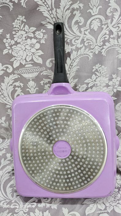 2 -новые сковородки, фирменные