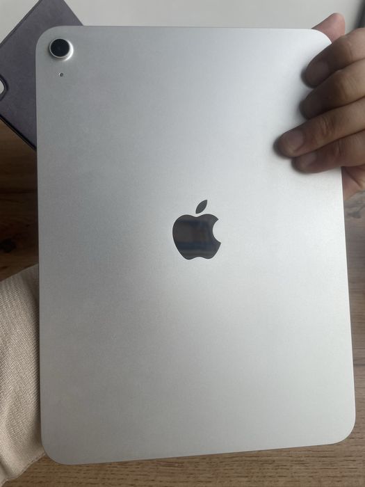 Ipad 11 A16 sotiladi keydboardi bilan ikkalasi ham yangi