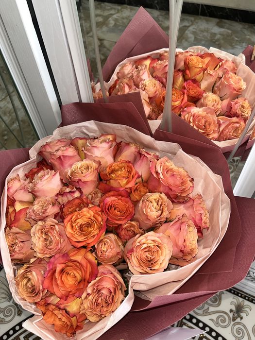 Продаю розовый средний розы 35штук