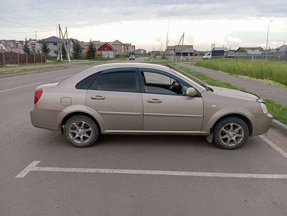 Продам Шевроле Лачетти 1.4 2008г