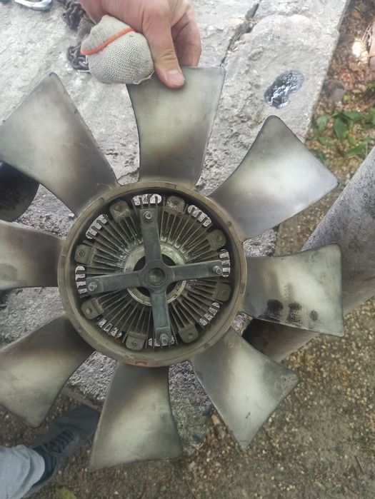 Продам двигатель 4м40 чугунная ГБЦ