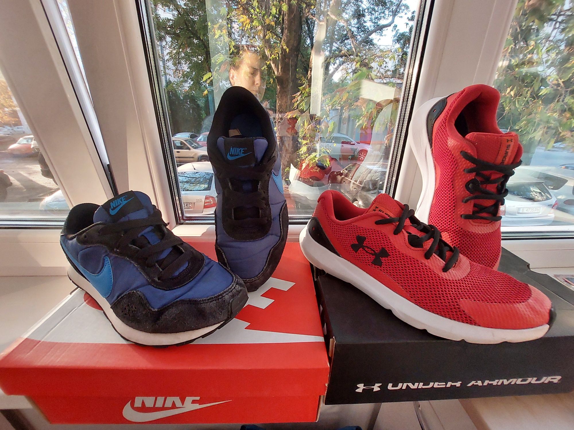 Юношески маратонки Nike и  Under Armour