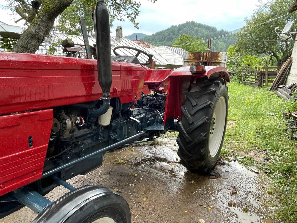 Vand Tractor UNIVERSAL445 - D115