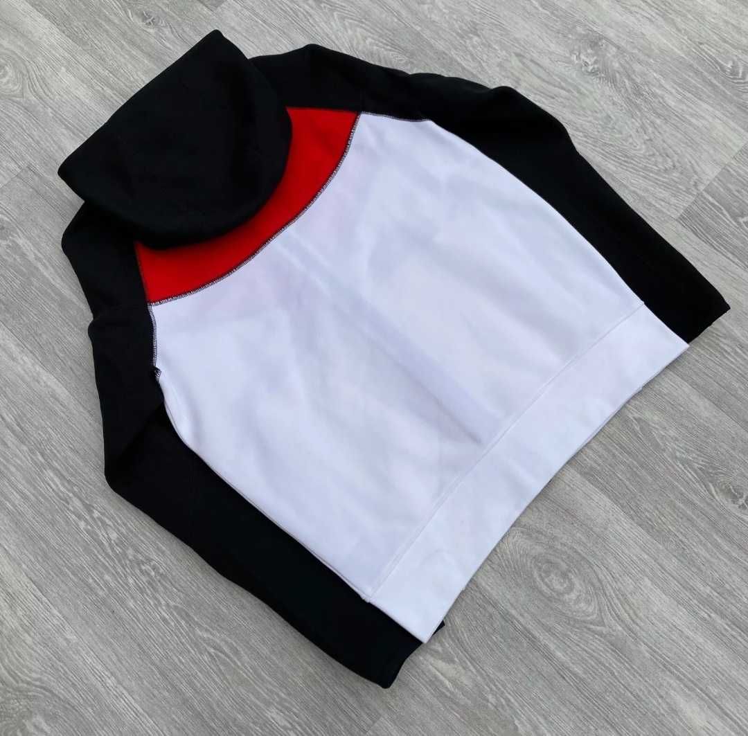 Nike tech fleece горнище червено и бяло.