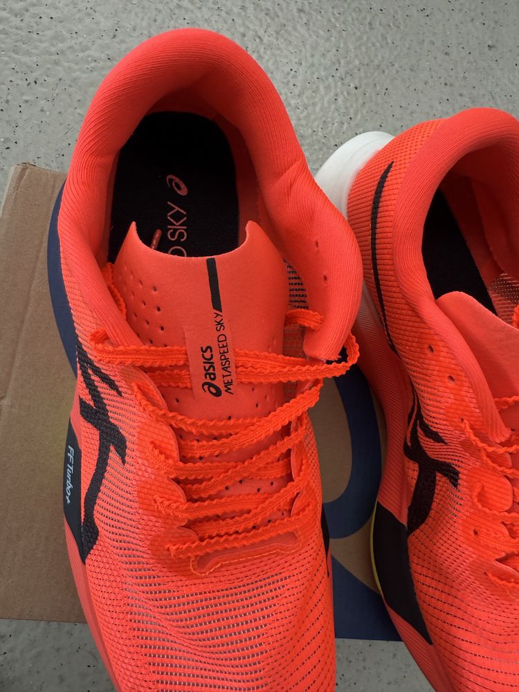 Asics Metaspeed Sky Paris