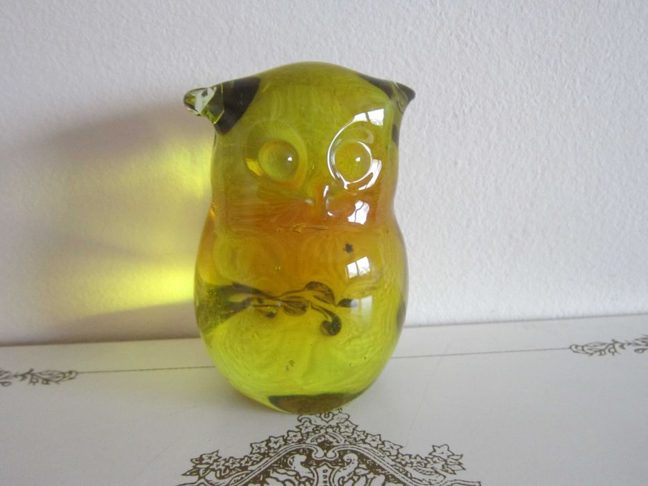 cadou feng shui Bufnita Pilgrim arta sticla masiva handmade anii 1960