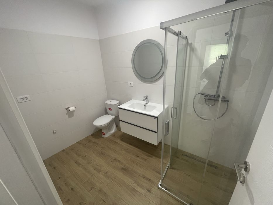 Inchiriez apartament, spatiu comercial ultracentral