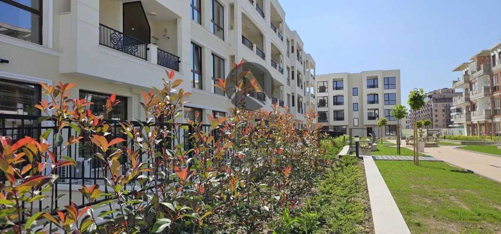 Продава се Двустаен апартамент в Пловдив, Христо Смирненски - 64 кв.м за 1214 €/кв.м - Снимка #1