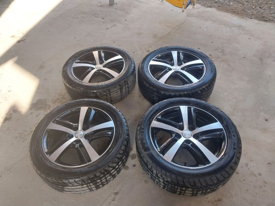 Продам диски с резиной