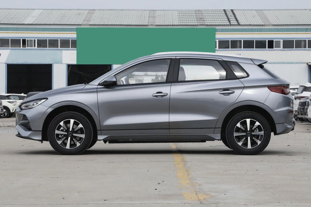 BYD E2 luxury arzon