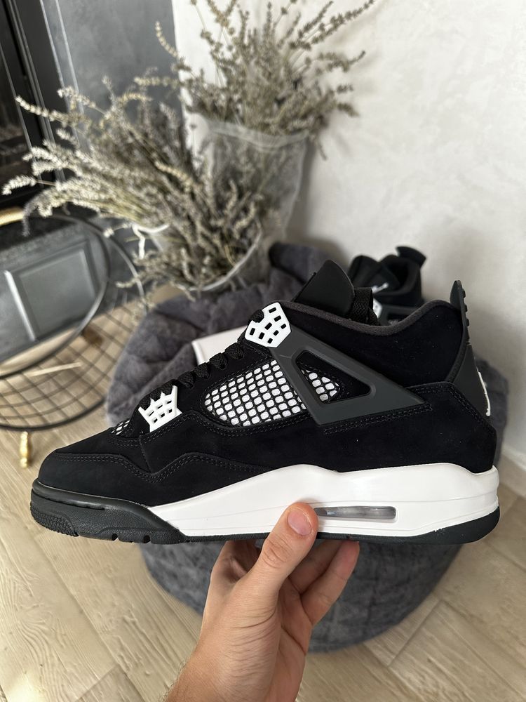 Nike Air Jordan 4 Retro White Thunder
