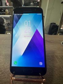 Продавам Телефон Samsung A3 (2017)