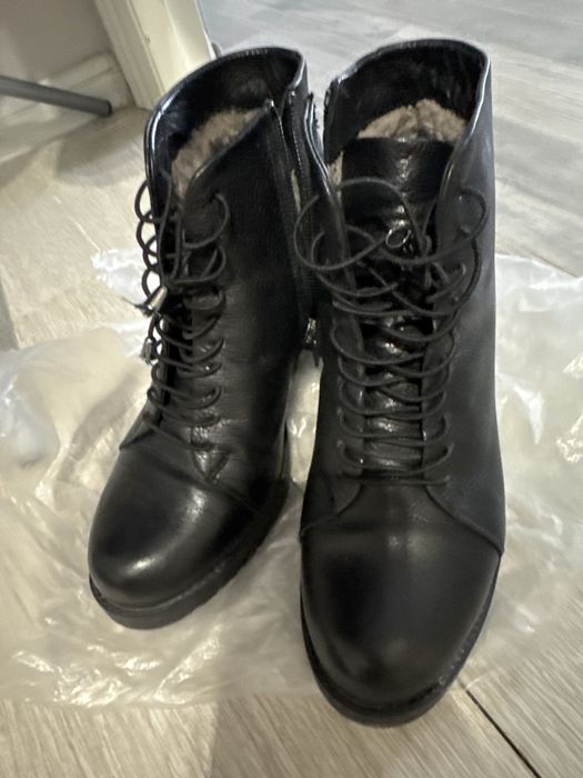 Продам обувь зимнюю