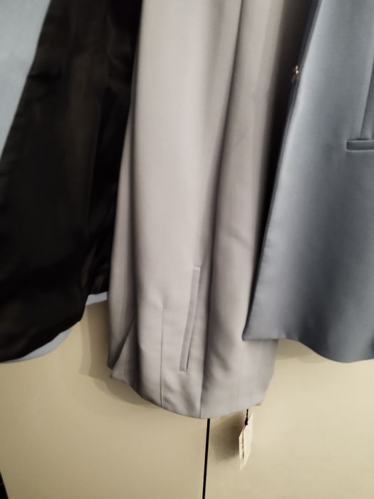 Зара сако и панталон нови хс