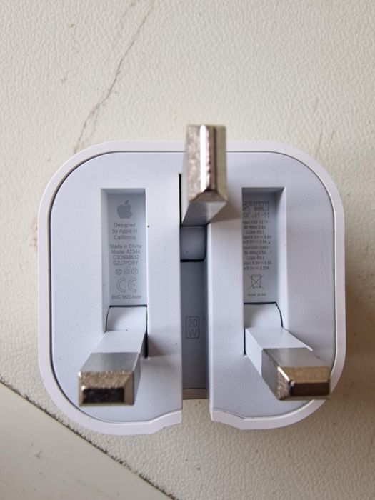 Încărcător original iPhone