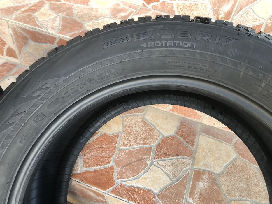 235 55 17 Nokian de iarna