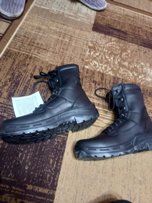 Полицейски кубинки 45 номер