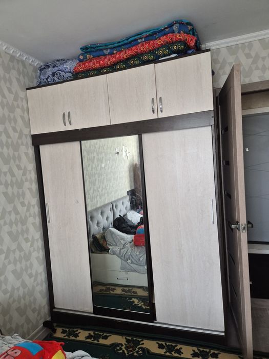 Продам шкаф в очень хорошем состояние