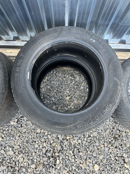 Cauciucuri de iarna + caucicuri de vara 205x55x16 si unu 205x60x16