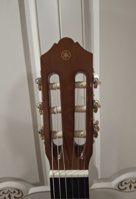 гитара YAMAHA C40