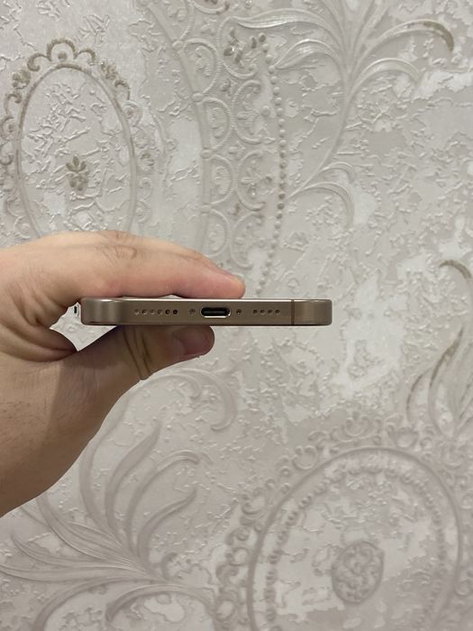 Iphone 16 pro max sim