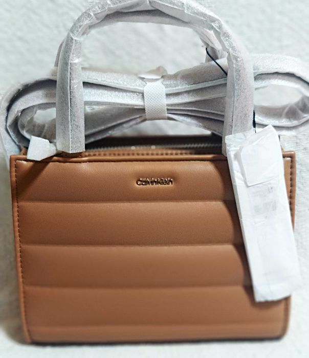 Оригинална чанта Calvin Klein