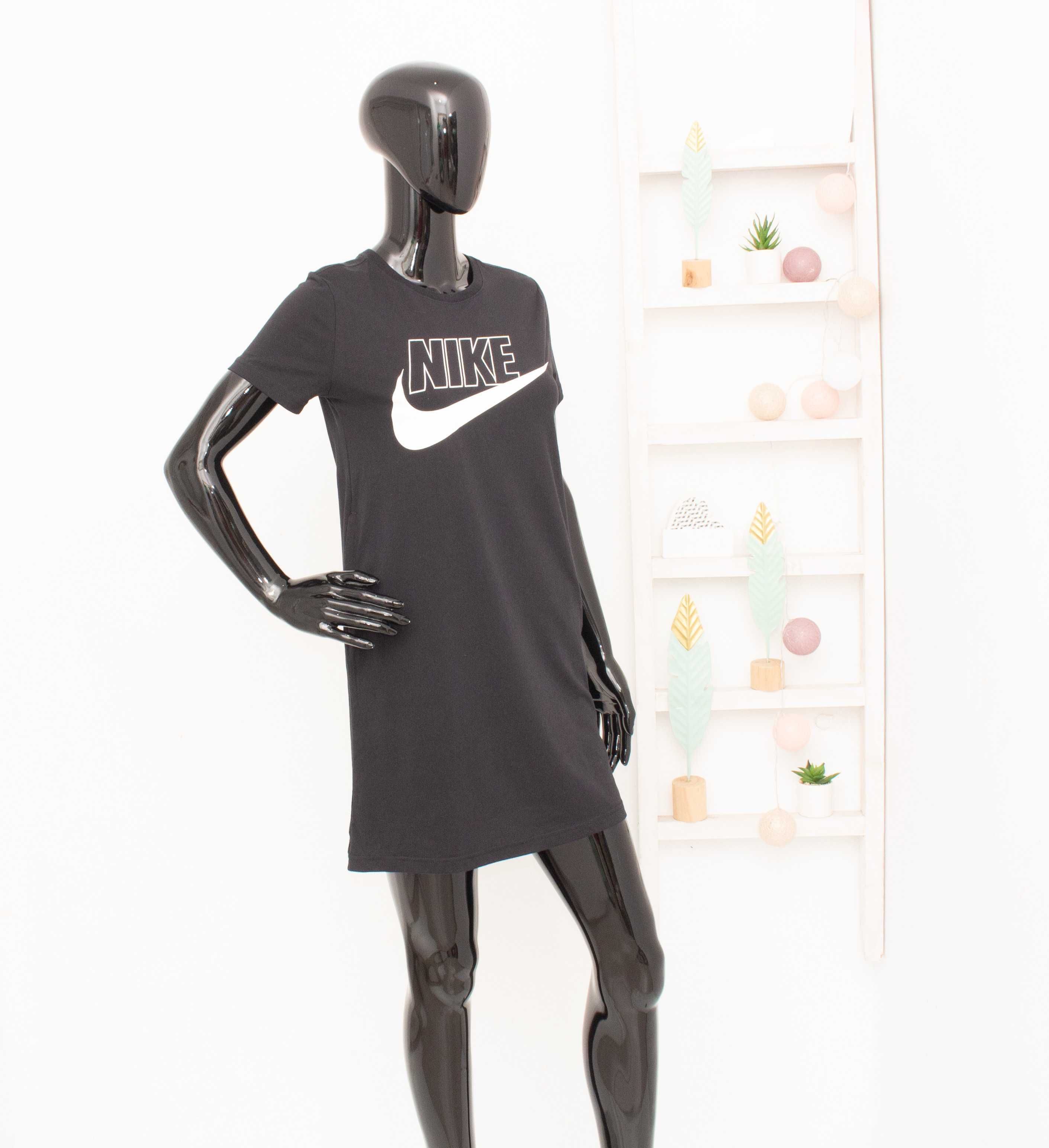 Nike Оригинална рокля черно tee dress бяло лого дама XS/момиче 146-156