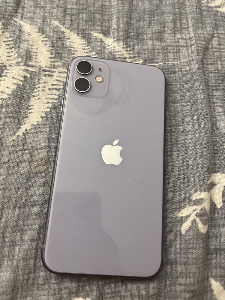 Продам iphone 11