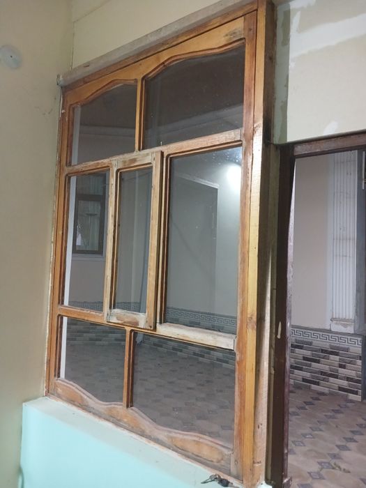 Ағаш терезелер , жағдай жақсы