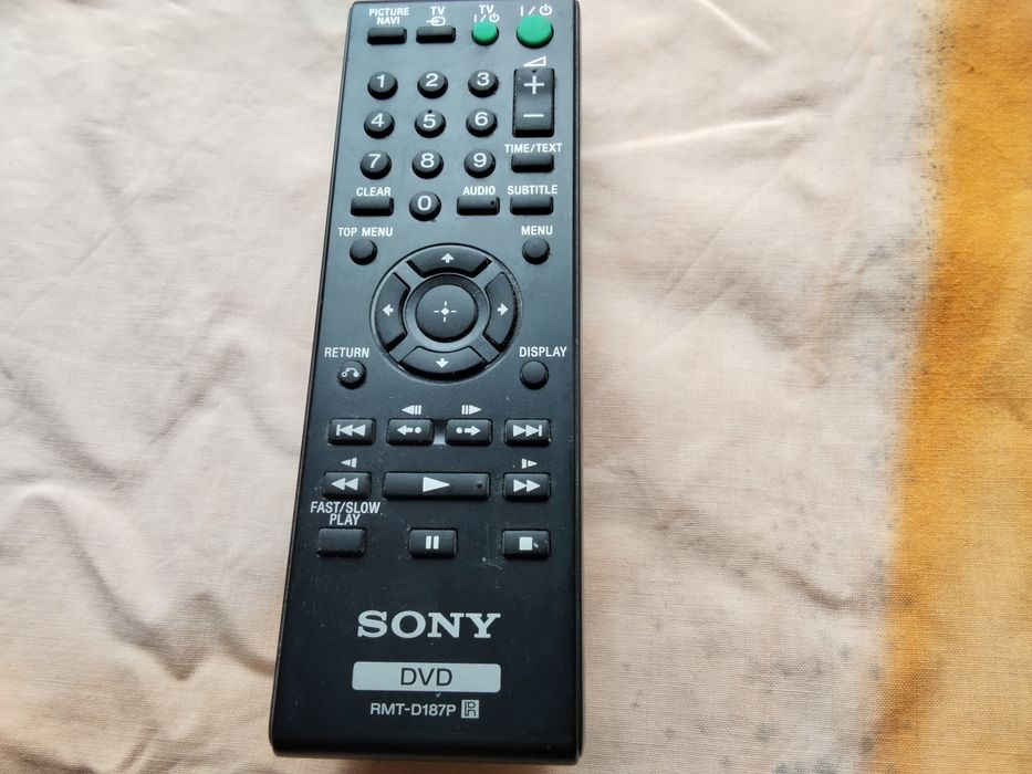 Оригинално дистанционно управление за двиди плеъри и рисиивъри на SONY