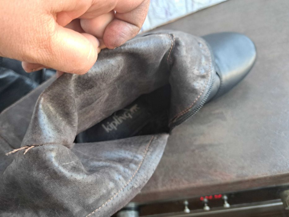 дамски ботуши,зимни обувки,кожени черни боти номер40