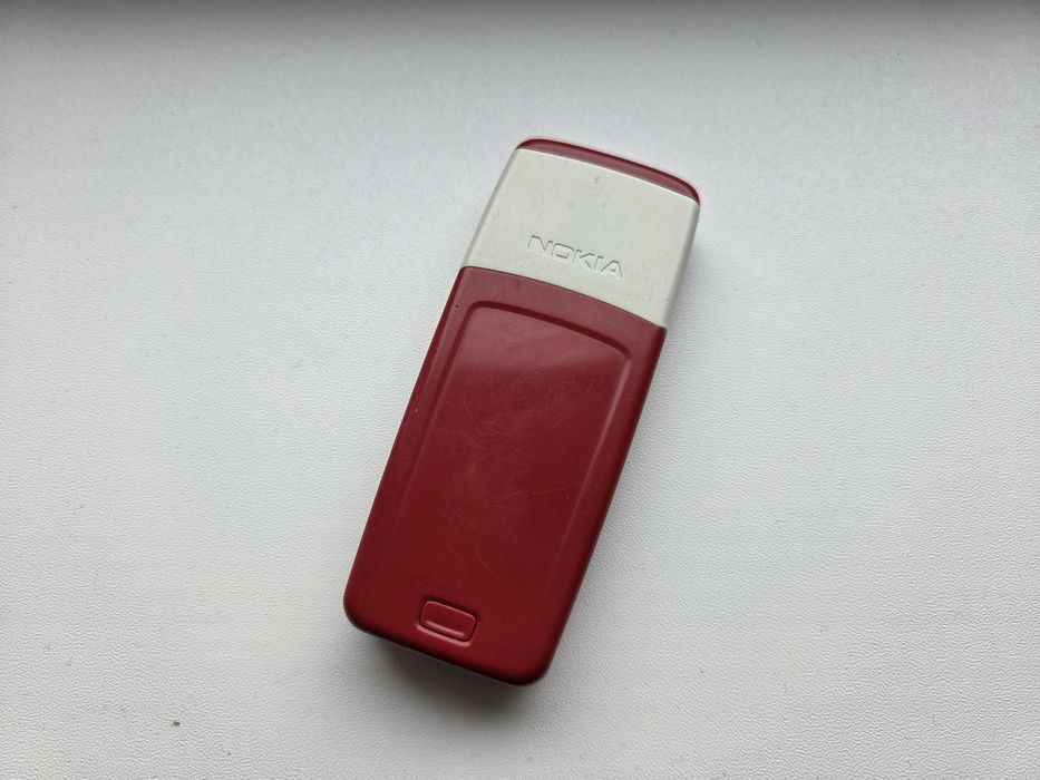 Nokia 1110i - telefon simplu cu butoane