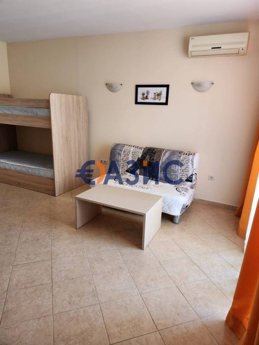 Продава се Двустаен апартамент в к.к. Слънчев бряг - 65 кв.м за 1124 €/кв.м - Снимка #7