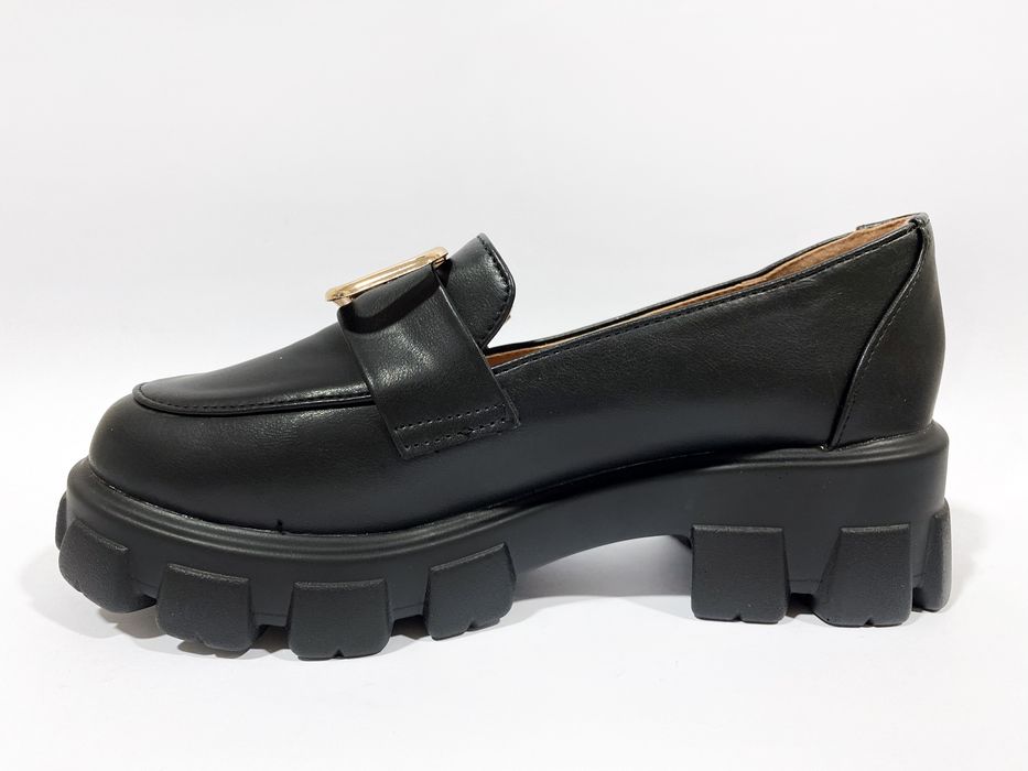 Дамски черни кожени обувки на платформа-034