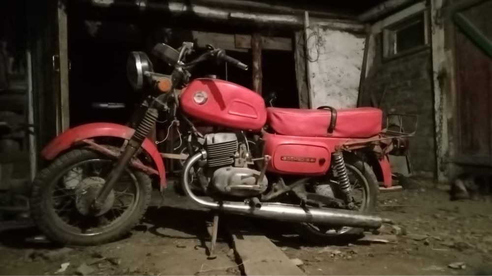 Продам восход  м 3 не на ходу ну можно завести